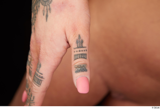 Daisy Lee fingers nude tattoo 0002.jpg